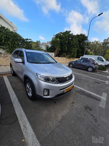 מודעת רכב קיה סורנטו