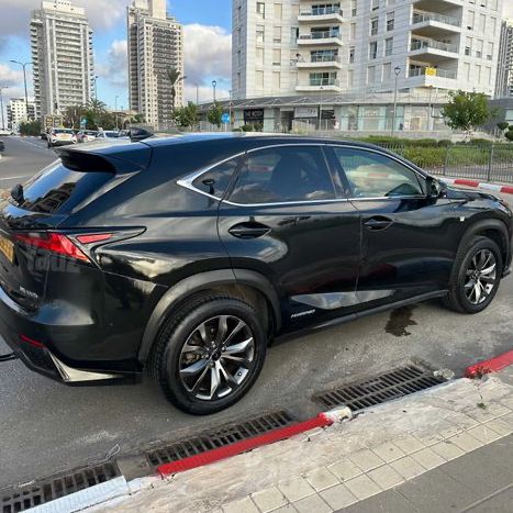 לקסוס NX