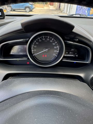 מודעת רכב מאזדה CX-3