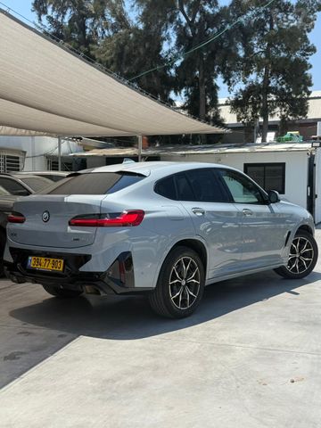 ב מ וו X4