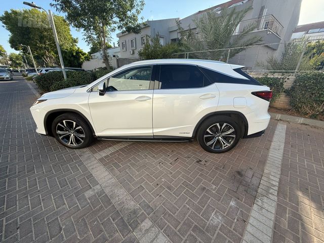 לקסוס RX