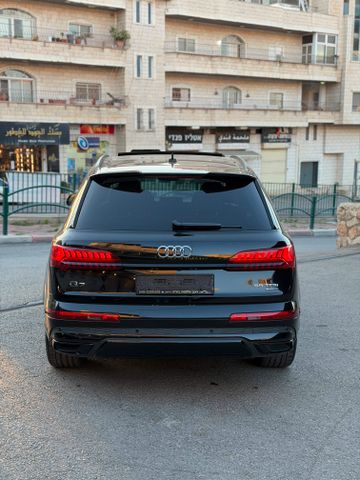 אאודי Q7