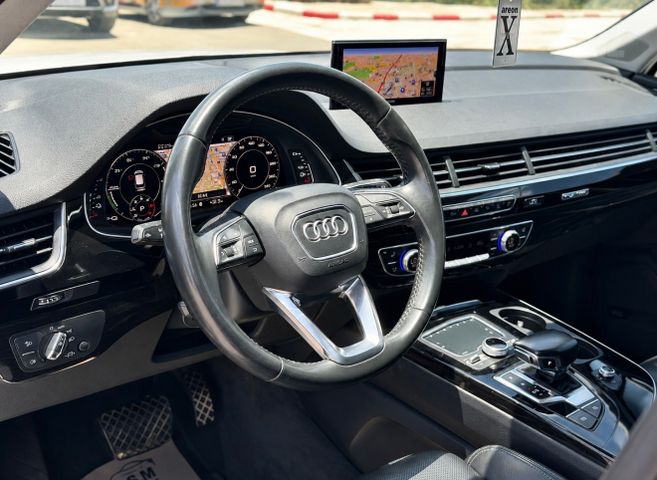 אאודי Q7