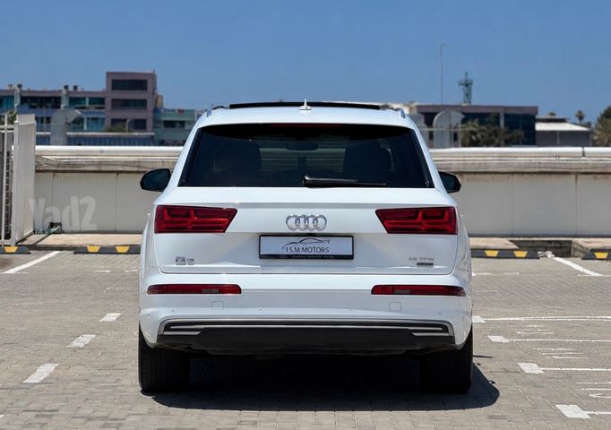 אאודי Q7