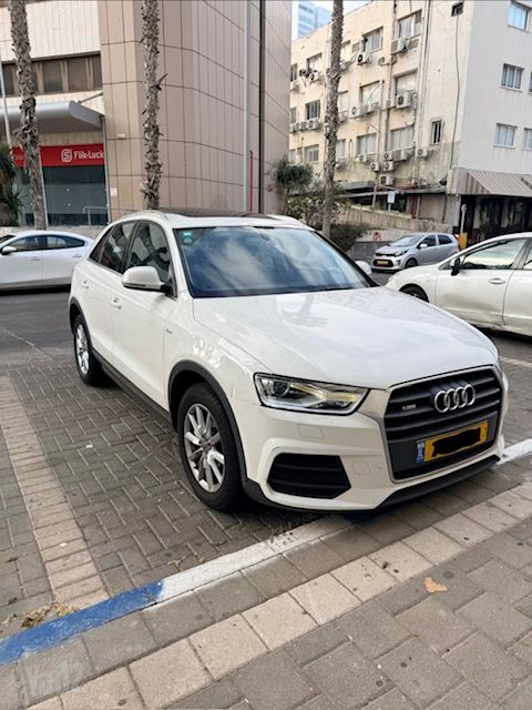 אאודי Q3