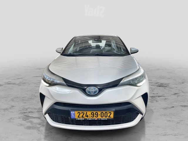 מודעת רכב טויוטה C-HR