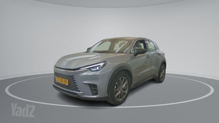 מודעת רכב לקסוס  LBX