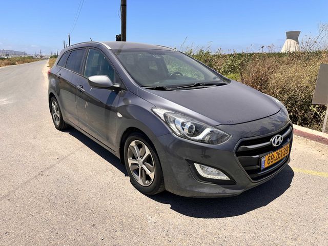 יונדאי i30