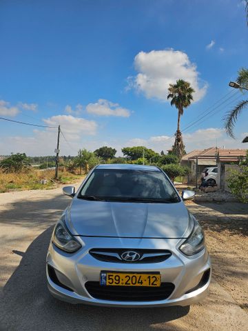 יונדאי אקסנט i25