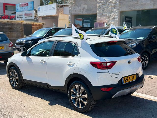 מודעת רכב קיה סטוניק