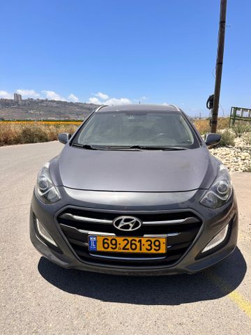יונדאי i30