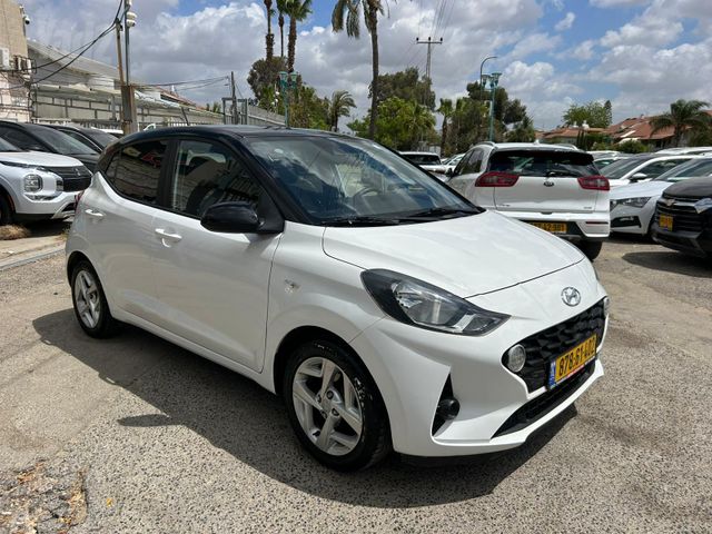 יונדאי i10