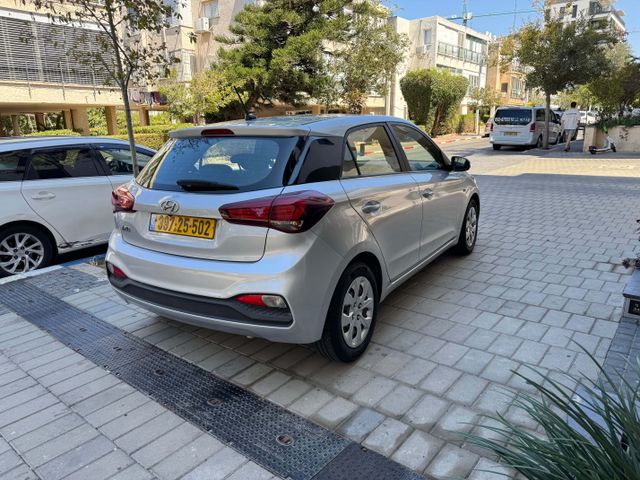 יונדאי i20