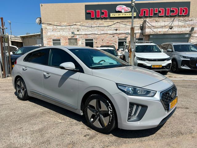 יונדאי איוניק
