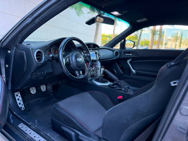 סובארו BRZ