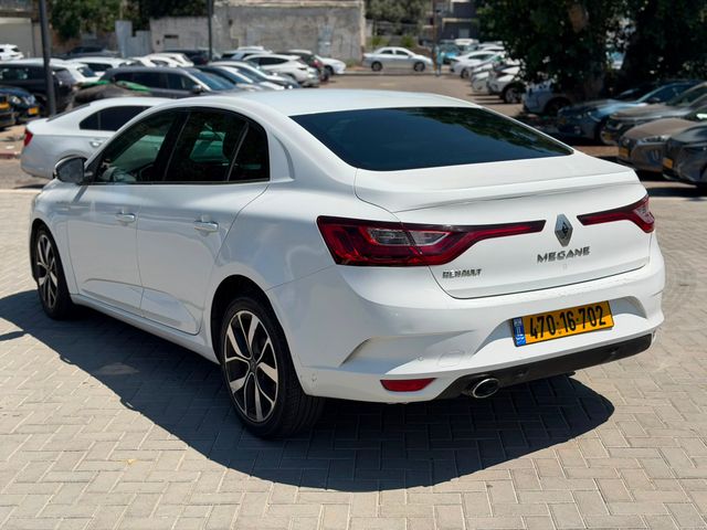 רנו מגאן