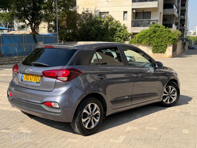 יונדאי i20