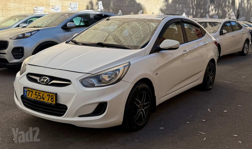 יונדאי אקסנט i25