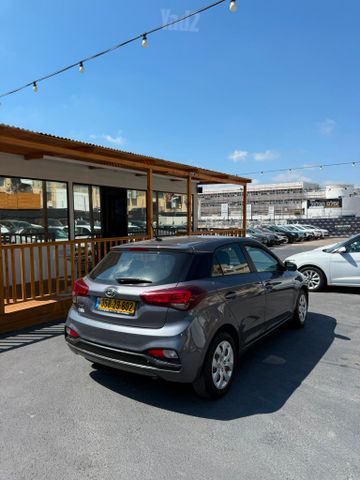 יונדאי i20