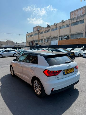 אאודי A1