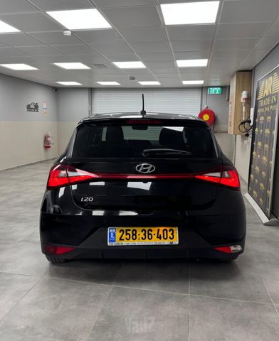 יונדאי i20