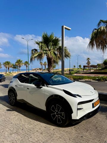 זיקר X