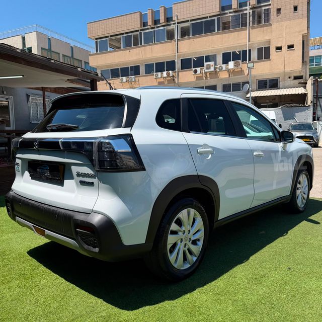 סוזוקי S-Cross