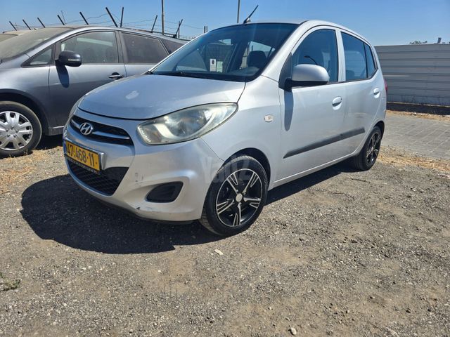 יונדאי i10