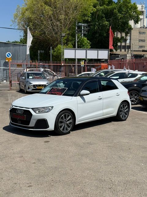 מודעת רכב אאודי A1