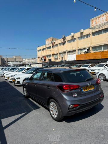 יונדאי i20