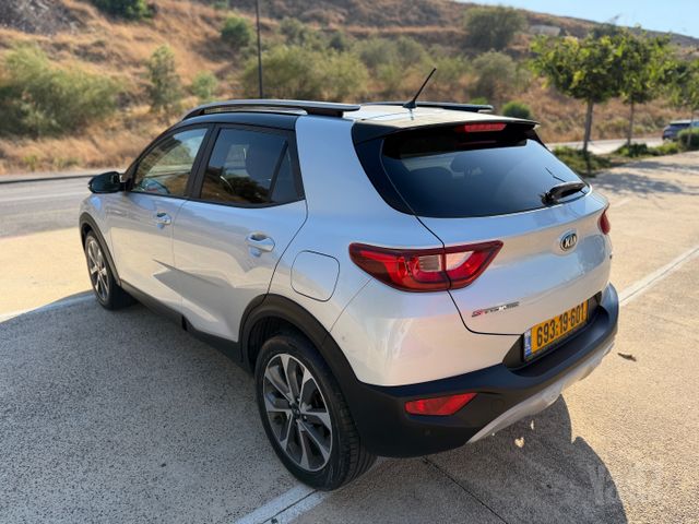 קיה סטוניק