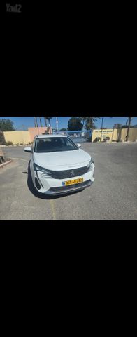פיג'ו 3008