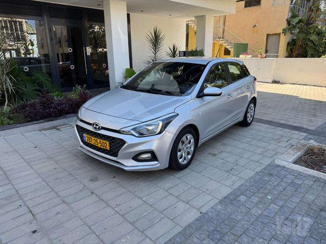 מודעת רכב יונדאי i20