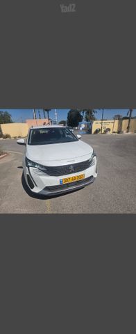 פיג'ו 3008
