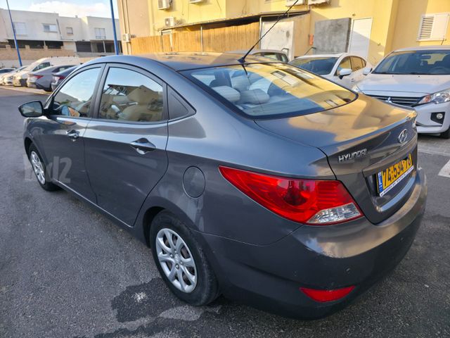 יונדאי אקסנט i25