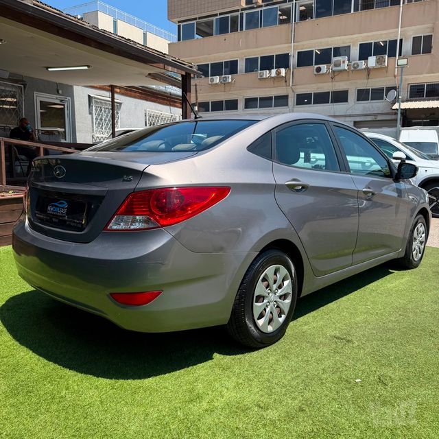 יונדאי אקסנט i25