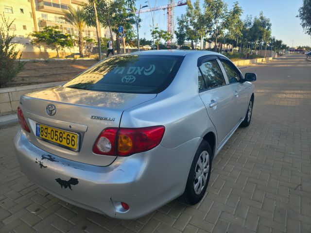 טויוטה קורולה