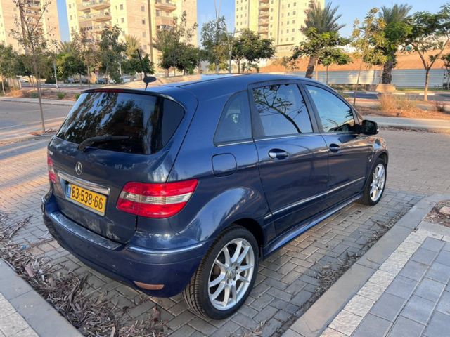 מרצדס-בנץ B-class