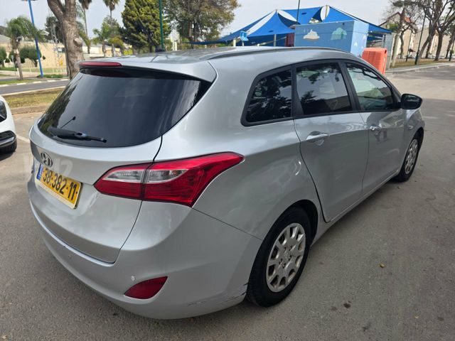 יונדאי i30