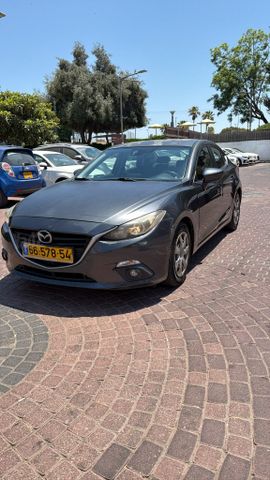 מודעת רכב מאזדה 3