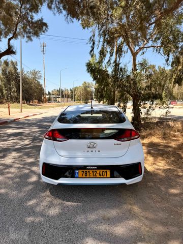 יונדאי איוניק