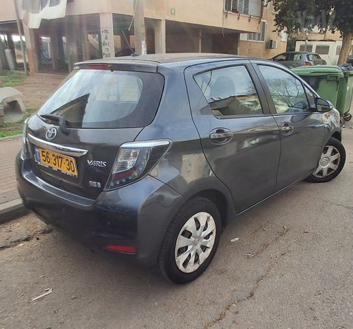 מודעת רכב טויוטה יאריס