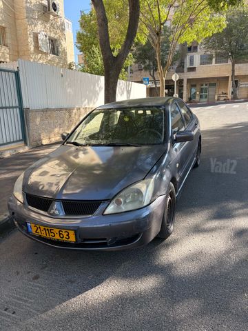 מיצובישי לנסר