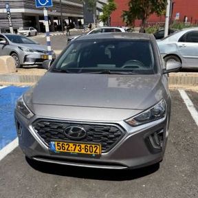 יונדאי איוניק