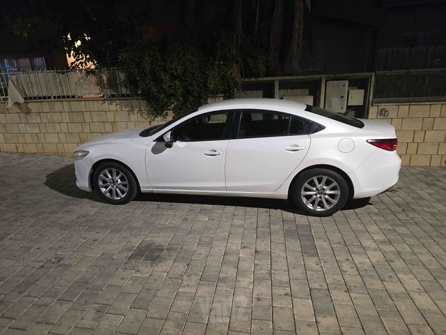 מודעת רכב מאזדה 6