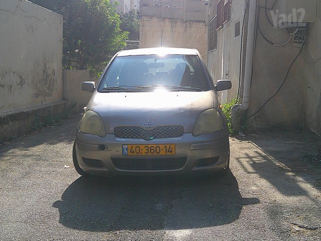 טויוטה יאריס