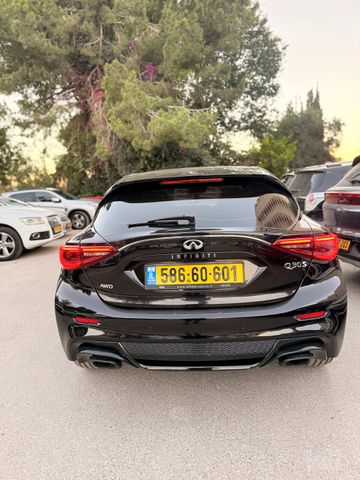 אינפיניטי Q30