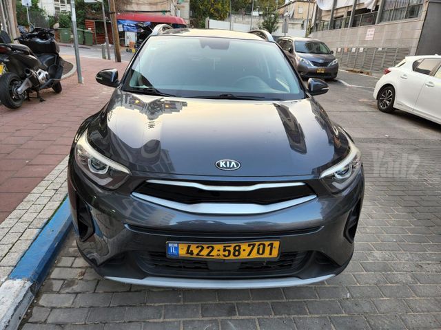 קיה סטוניק