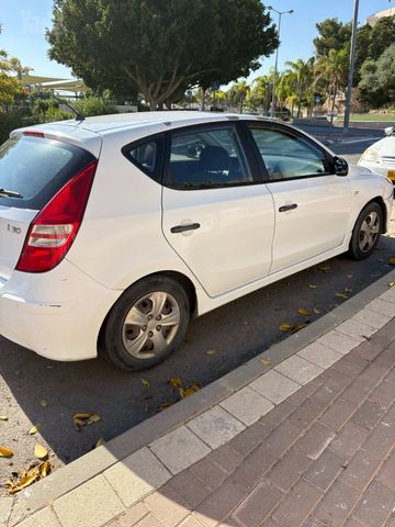 יונדאי i30