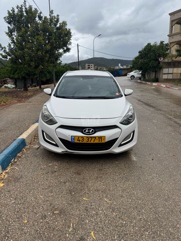 יונדאי i30